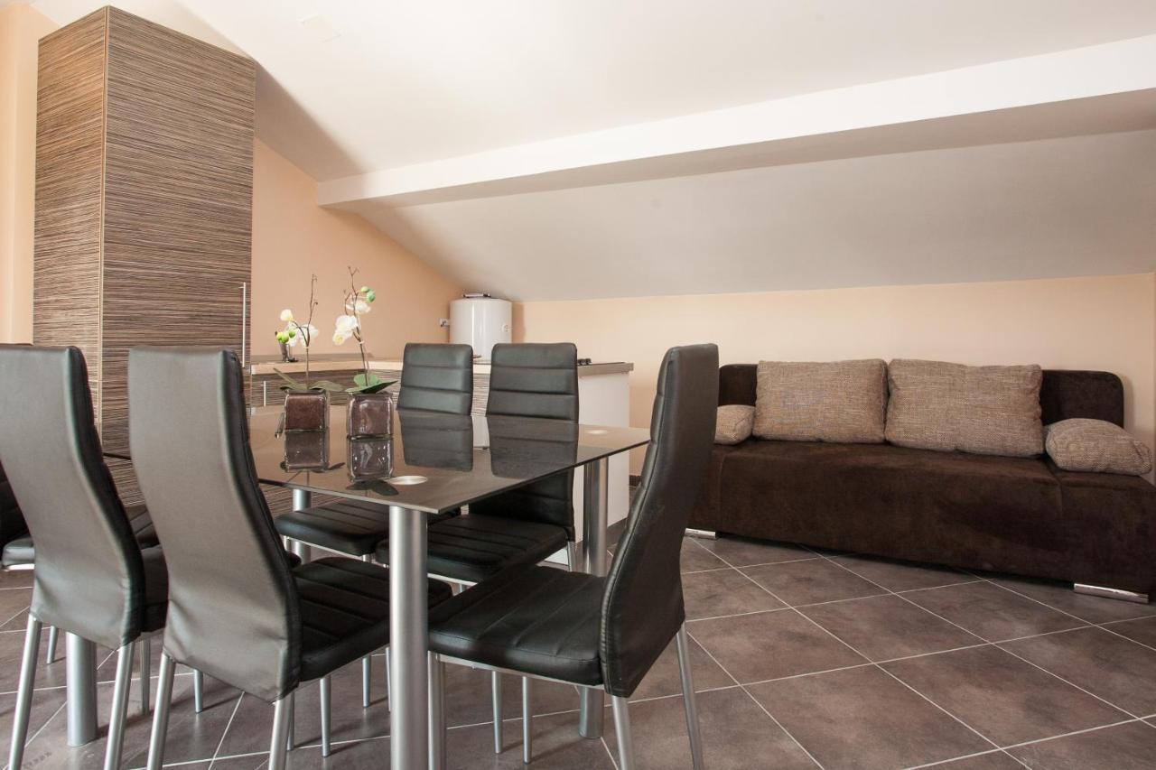 Apartments Tm Кърк Екстериор снимка