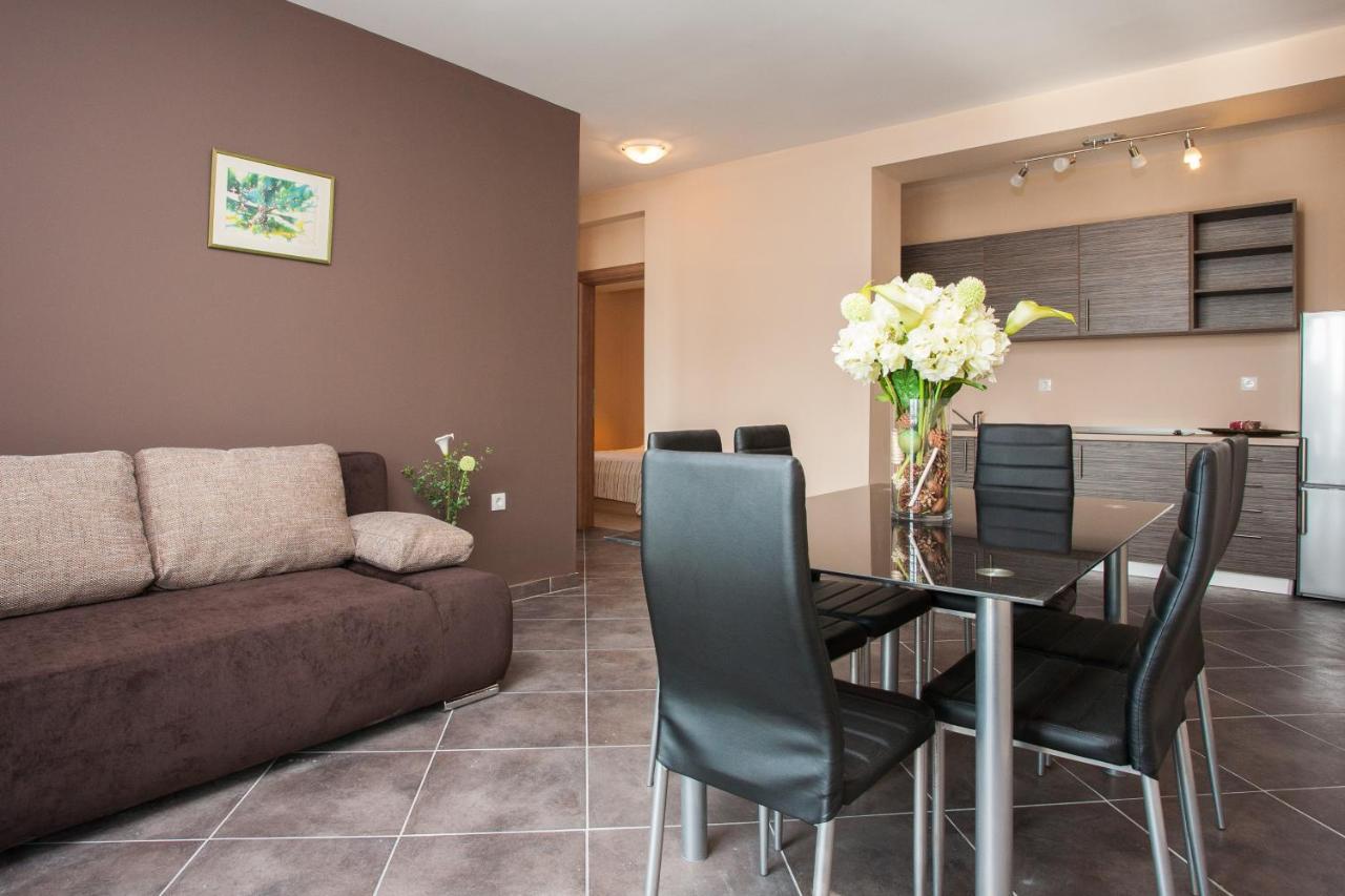 Apartments Tm Кърк Екстериор снимка