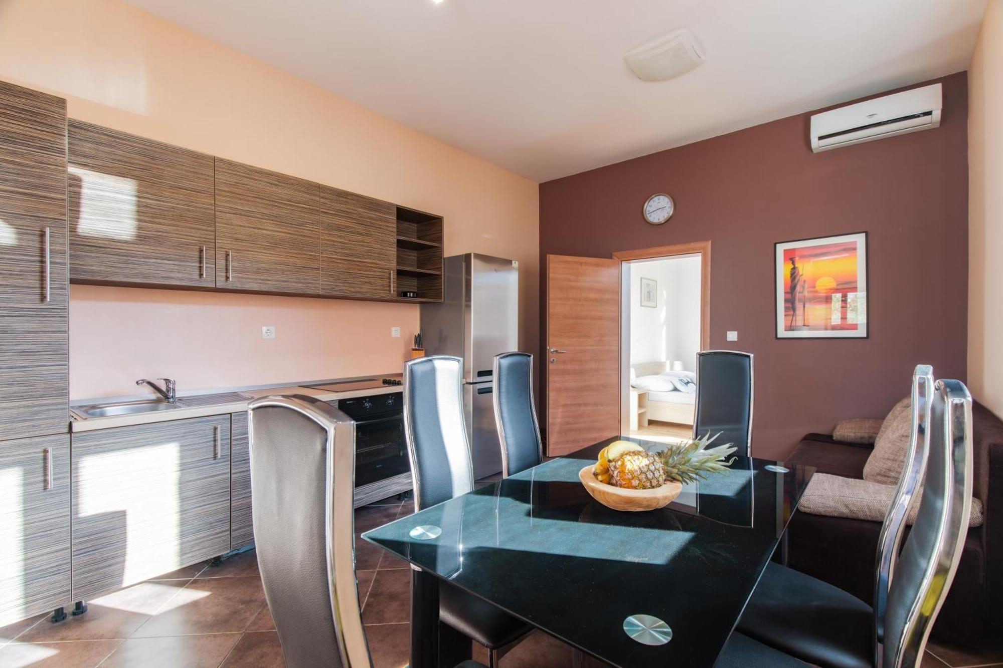 Apartments Tm Кърк Екстериор снимка