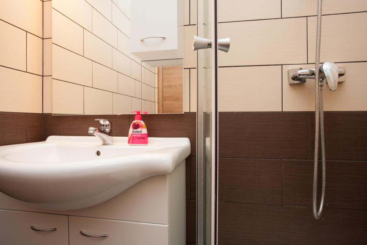 Apartments Tm Кърк Екстериор снимка